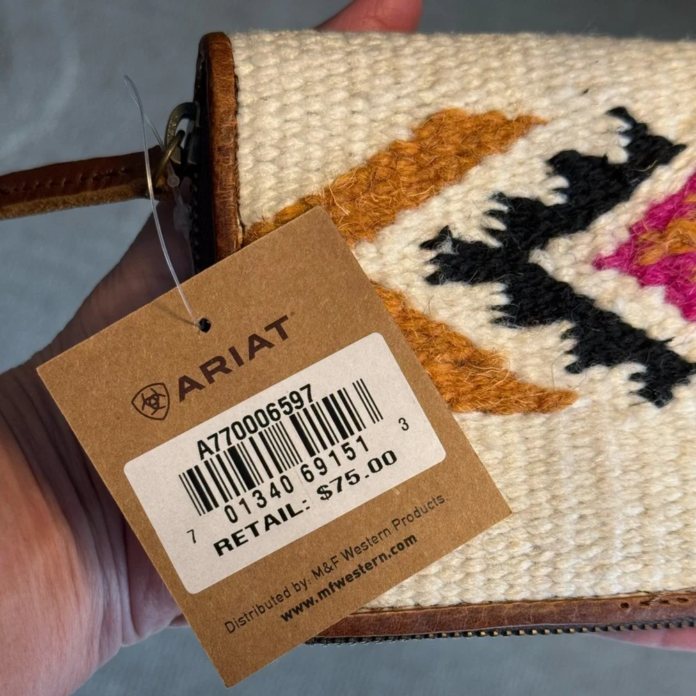 ARIAT Blanket Wallet - Picture 9 of 12